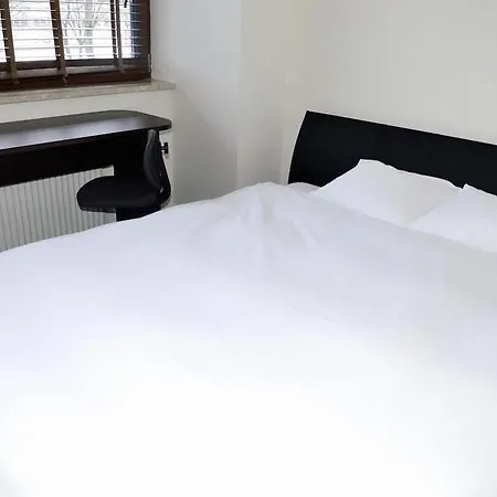 C&g Apartment *